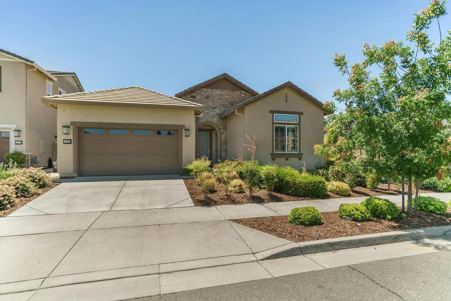 453 Olivadi Way photo 1