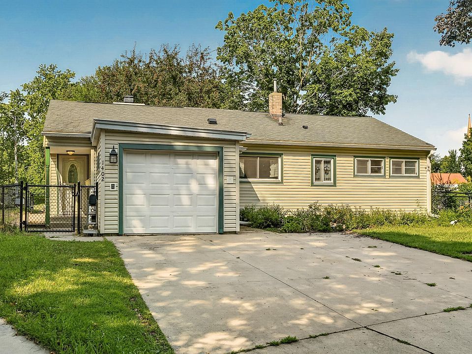 1st image of 1402 Damon Ct SE