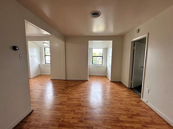 4th image of 224 S Fairmount St APT 6