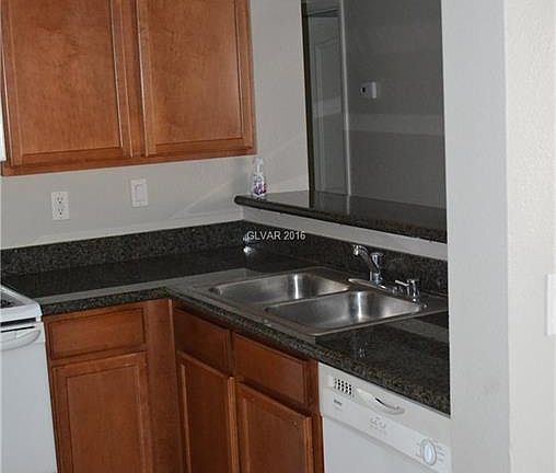 3rd image of 2121 Blue Breeze Dr Unit 105