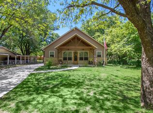 710 Polly Ave, Azle, TX 76020