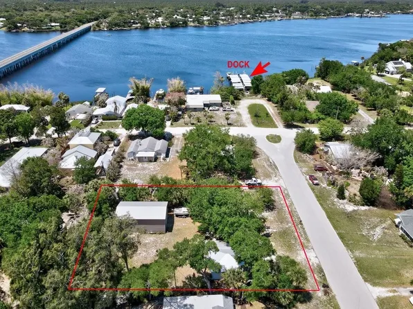 8285 133rd Pl, Sebastian, FL 32958