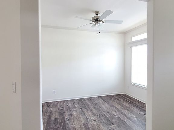3rd image of 2550 Pier Dr #P3ss3k
