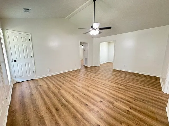 36 Kennedy St — Photo 2
