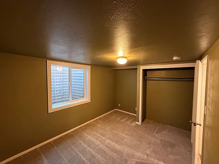 1916 Springfield Dr — Photo 23