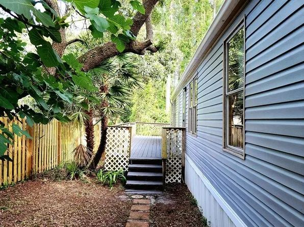 2168 Massachusetts Ave, Carrabelle, FL 32322