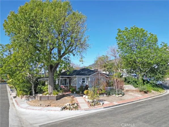 3033 Fairesta St, La Crescenta, CA 91214