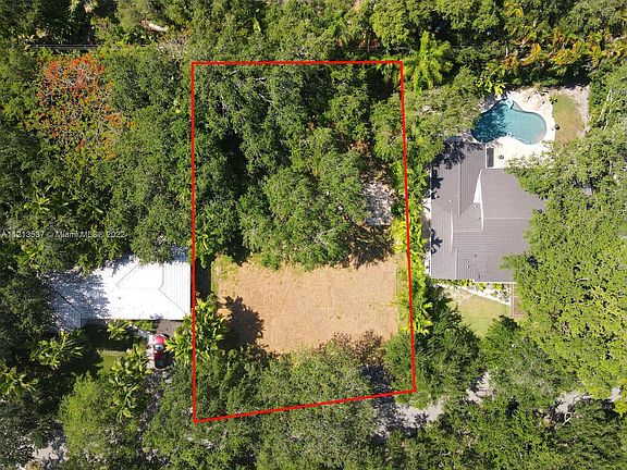 5th image of 740 San Juan Dr