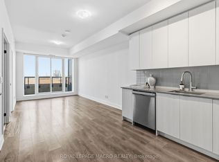 2489 Taunton Rd #815, Oakville, ON L6H0L3