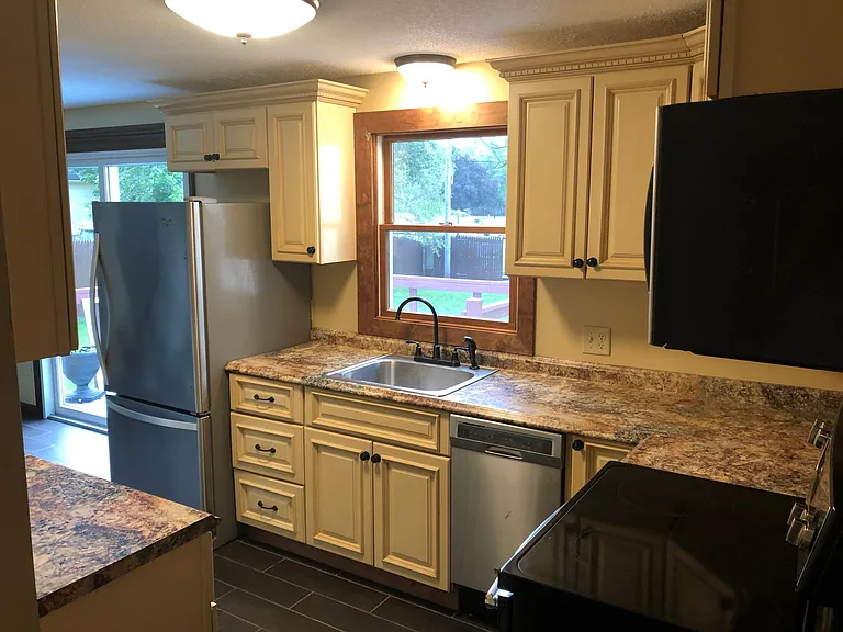 12 Livingston Pkwy #HOUSE — Photo 13