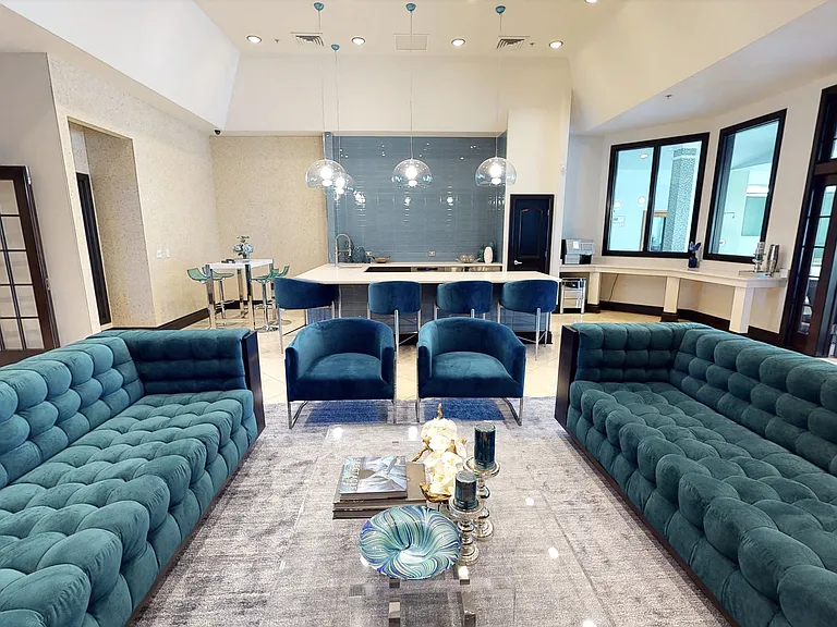 Regency Place — Photo 10