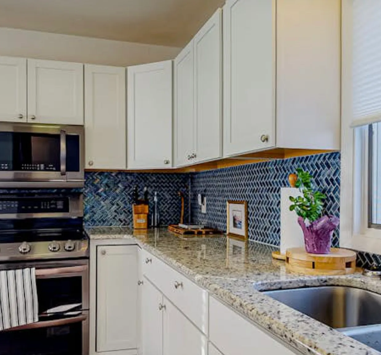 3 bed, 1400 sqft, $2,500 — Photo 4