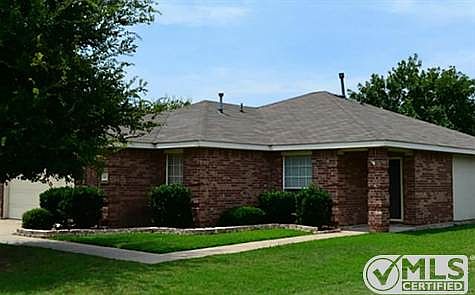1st image of 801 Austin Ln