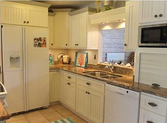 5th image of 113 S 37th St