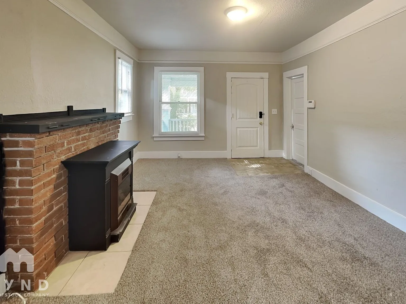 3 bed, 2.0 bath, 1078 sqft, $1,295 — Photo 4