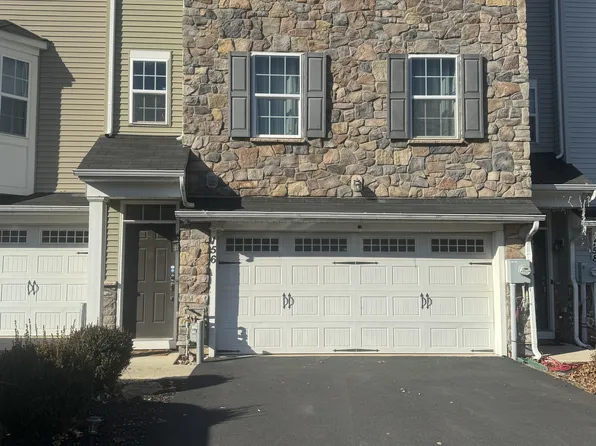 156 Carters Mill Rd, Trevose, PA 19053