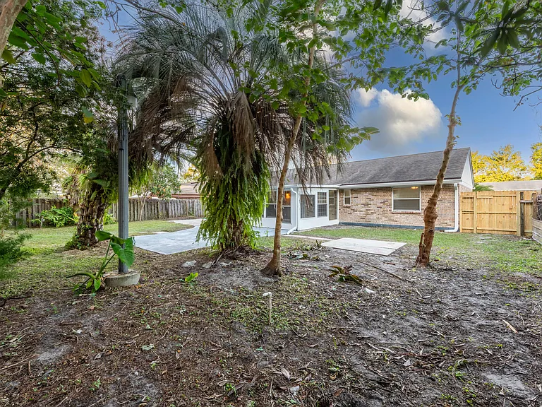 2586 Spring Lake Rd W — Photo 45