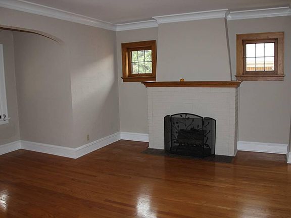 2nd image of 4171 N Bartlett Ave