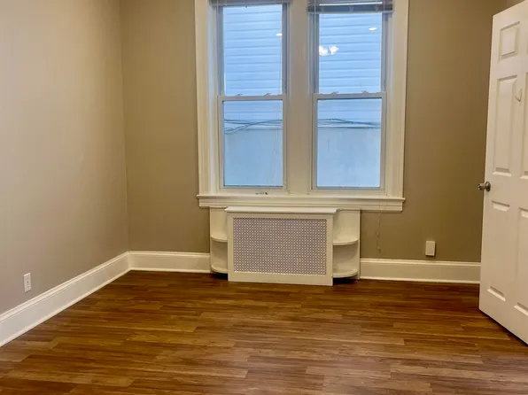 92 Leonard Street image 9 of 17