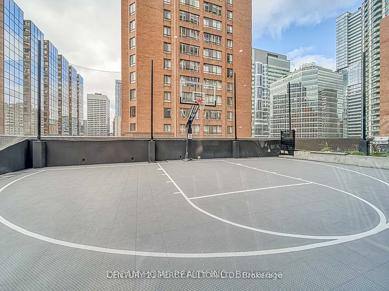 20 Edward St #1009 — Photo 11