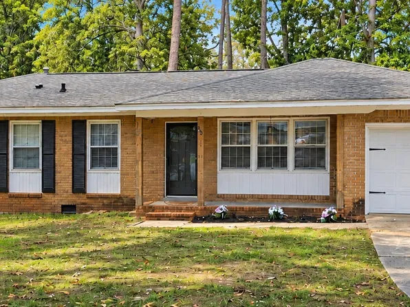 933 Baffin Bay Rd, Columbia, SC 29212