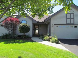 6125 Palo Verde Dr, Rockford, IL 61114