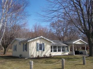 2247 S Linda Dr, Lakeside Marblehead, OH 43440