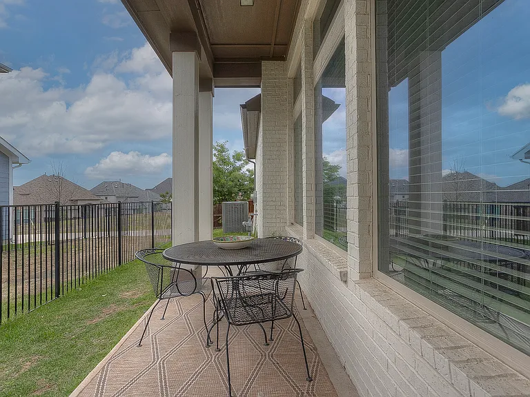 1825 Oak Trail Dr — Photo 15