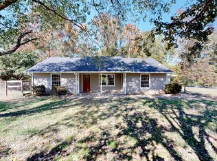 642 Mitchell Rd, Forsyth, GA 31029