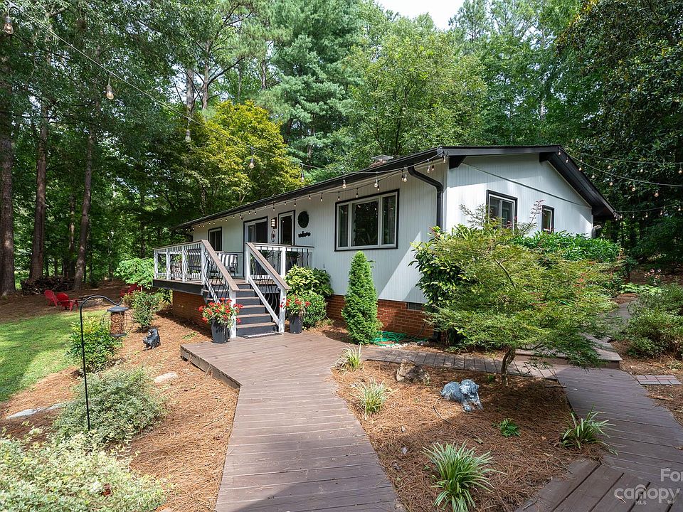 1st image of 3050 Bobbie Ln