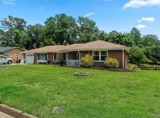 1013 Forest View Dr, Colonial Heights, VA 23834