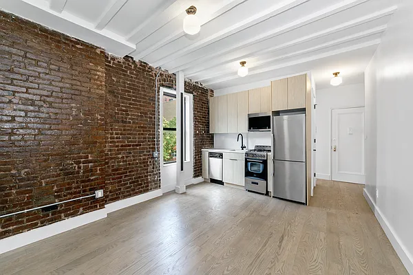 Rented by Dalan Rentals | media 1