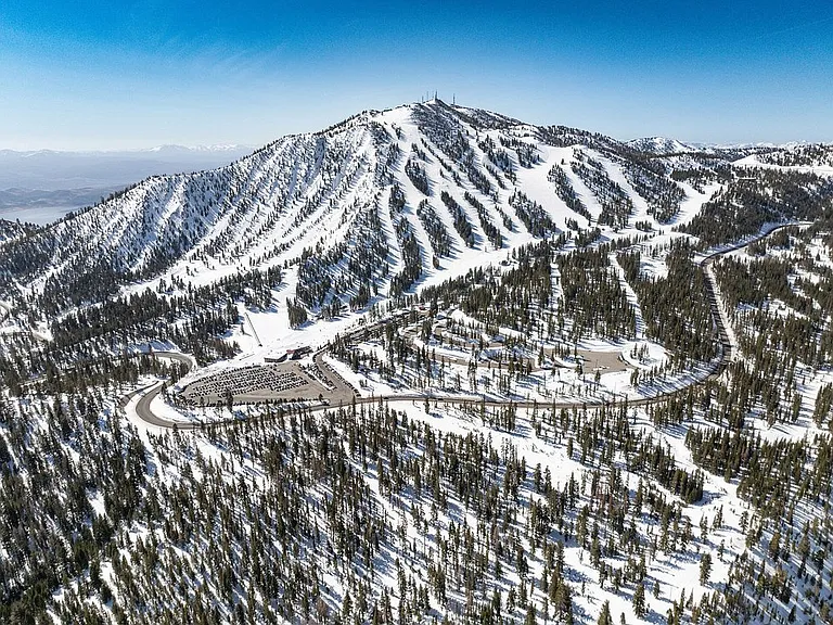 Mt Rose Mountain