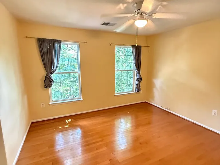 5106 Higgins Dr — Photo 13