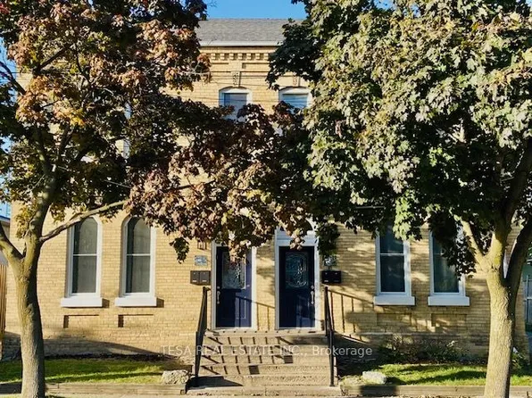 156 Darling St #2, Brantford, ON N3S 3W6