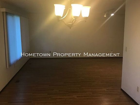 3rd image of 6729 Alder Glen Dr SE