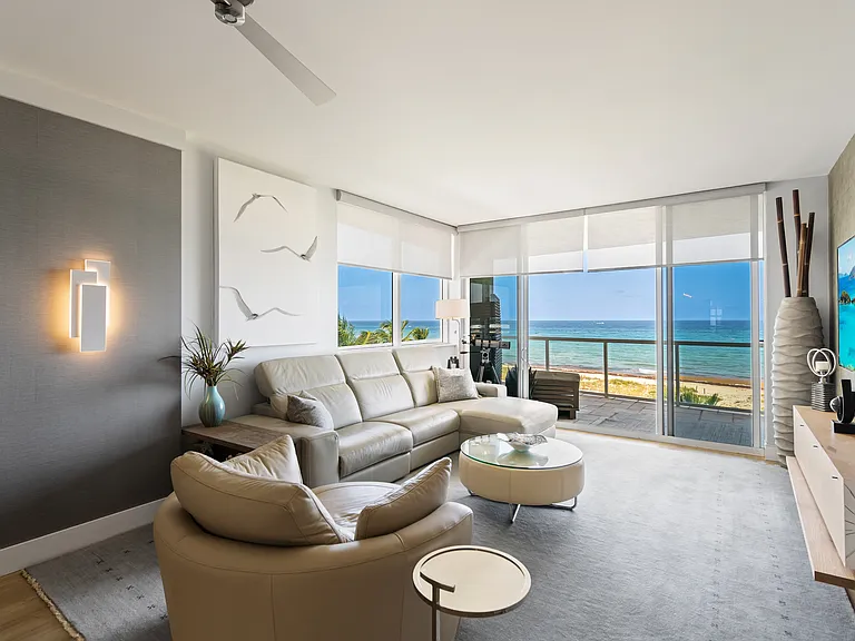 704 N Ocean Blvd — Photo 4
