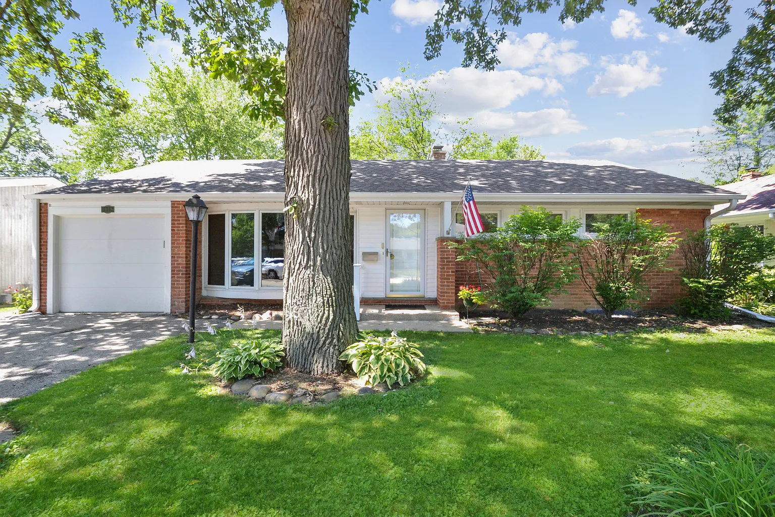 1028 Dell Rd photo 1