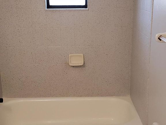 4th image of 2100 S Deleon Ave Unit 2100