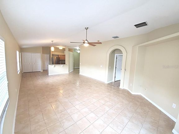3rd image of 25910 Crippen Dr