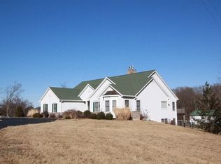 1394 Highway Dd, Defiance, MO 63341