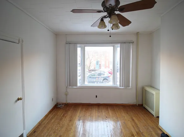 203 North Henry Street image 1 of 12