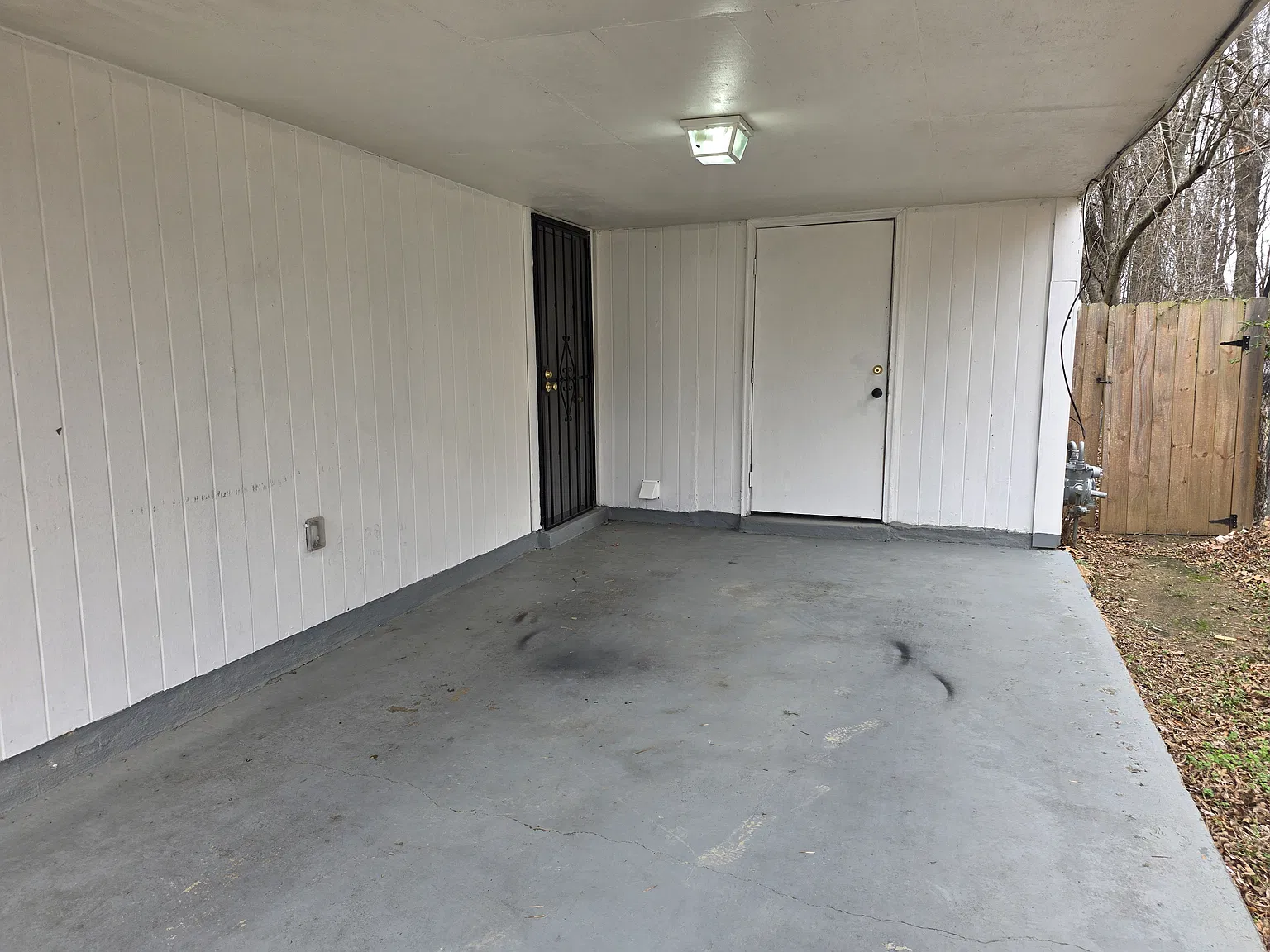 3 bed, 1046 sqft, $1,095 — Photo 2