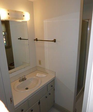 5th image of 290 Rock Springs Dr