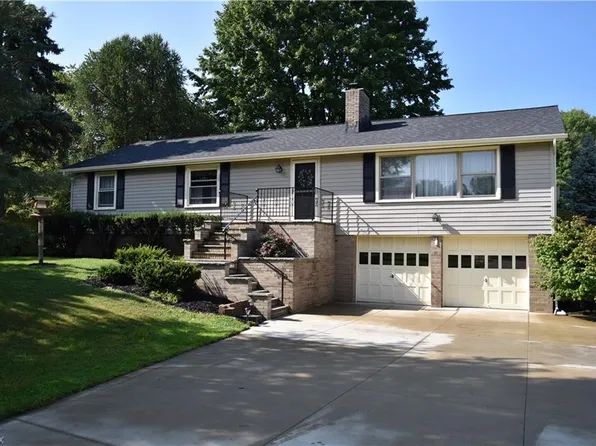 11842 Joyacre Ln, Chardon, OH 44024