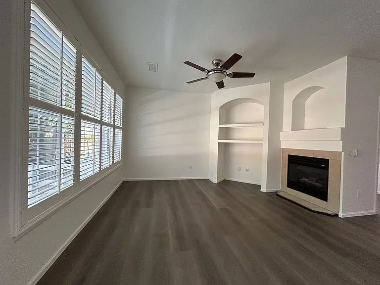 4409 S Jebel Ln — Photo 6