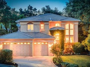 12422 Oak Leaf Ct, Auburn, CA 95603