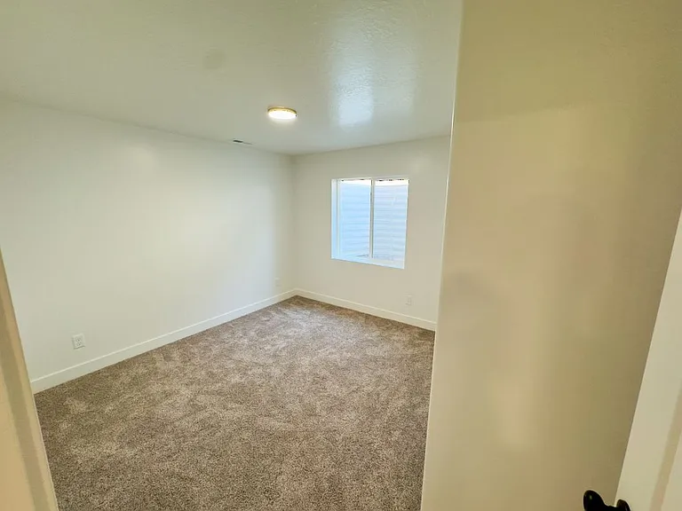 109 N Main St — Photo 7
