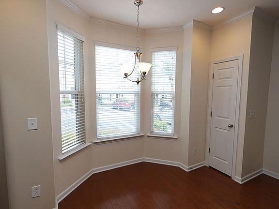 3rd image of 2951 Casona Way