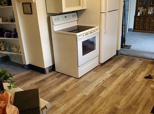 160 Circle Dr, Ravenswood, WV 26164